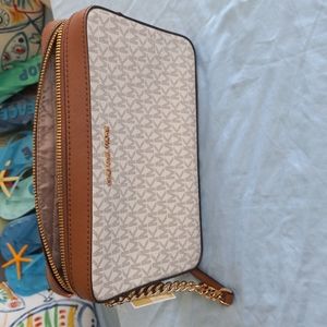 Michael Kors Crossbody